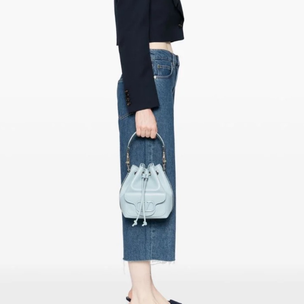 VALENTINO GARAVANI LOCÒ CALFSKIN BUCKET BAG - Picture 7 of 15